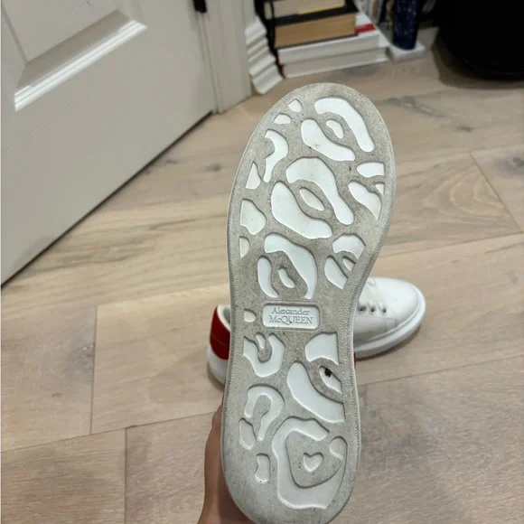 White and Alexander McQueen Red Sneakers
Lightly worn - Picture 4 of 7